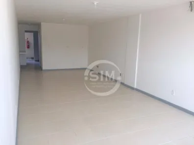 Sala Comercial para alugar, 55m² no Centro, Cabo Frio