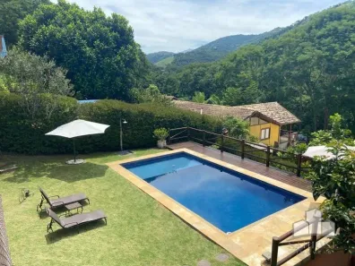 Casa com 3 Quartos para venda ou aluguel, 160m² no Pedro do Rio, Petrópolis