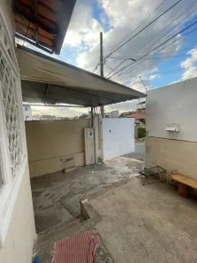 Casa com 2 Quartos para alugar, 120m² no Heliópolis, Belo Horizonte