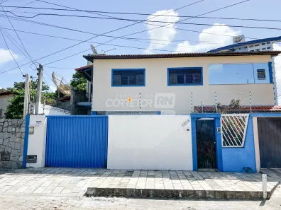 Casa com 3 Quartos para alugar, 100m² no Ponta Negra, Natal