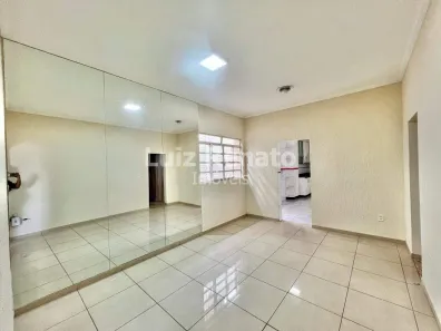 Sala Comercial com 3 Quartos para alugar, 300m² no Santa Efigênia, Belo Horizonte