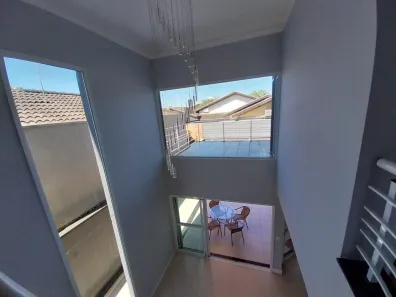 Casa de Condomínio com 3 Quartos para venda ou aluguel, 300m² no Caminho Novo, Tremembé