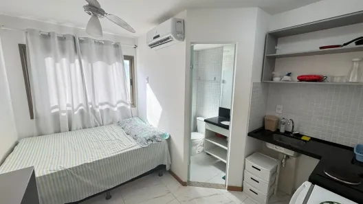 Apartamento com 1 Quarto para alugar, 16m² no Costa Azul, Salvador