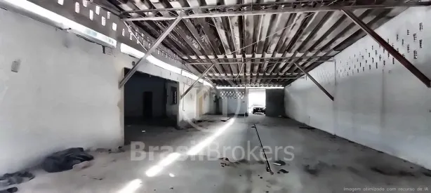 Galpão/Depósito/Armazém à venda, 750m² no Taquara, Rio de Janeiro