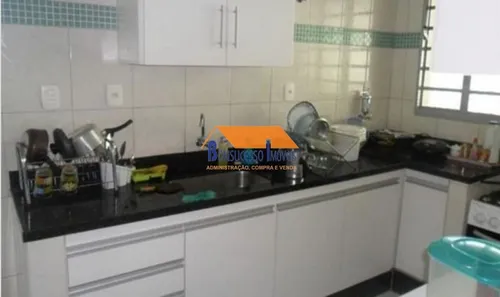 Casa com 4 Quartos à venda, 200m² no Nossa Senhora da Saúde, Belo Horizonte