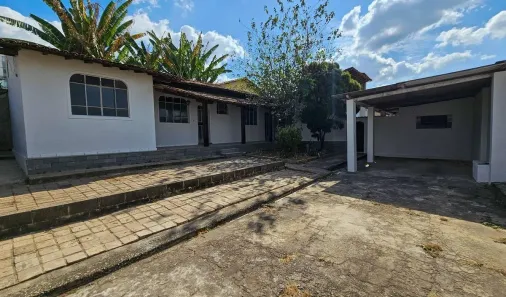 Casa com 3 Quartos para alugar, 170m² no Angola, Betim