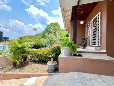 Casa com 3 Quartos à venda, 212m² no Aleixo, Manaus
