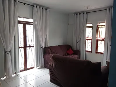 Casa com 3 Quartos à venda, 112m² no Guanandi, Campo Grande
