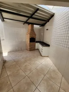 Casa com 2 Quartos para alugar, 100m² no Santa Rosa, Belo Horizonte
