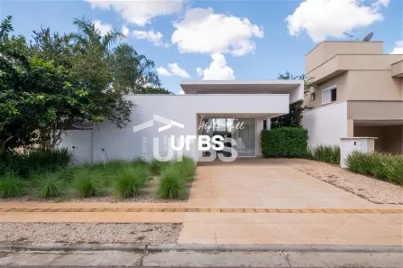 Casa de Condomínio com 4 Quartos à venda, 220m² no Jardins Verona, Goiânia