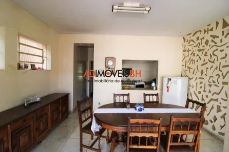 Casa com 4 Quartos para alugar, 315m² no Santo Antônio, Belo Horizonte