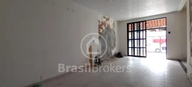 Galpão/Depósito/Armazém à venda, 750m² no Taquara, Rio de Janeiro