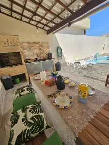 Casa de Condomínio com 3 Quartos para venda ou aluguel, 130m² no Ogiva, Cabo Frio