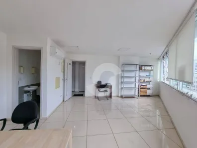 Sala Comercial à venda, 28m² no Santa Rosa, Niterói