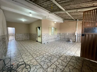 Sobrado com 4 Quartos à venda, 200m² no Ceilândia Norte, Brasília