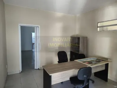 Prédio Residencial para alugar, 35m² no Centro, São Pedro da Aldeia