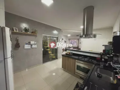 Casa de Condomínio com 3 Quartos para alugar, 250m² no , Tremembé