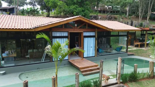 Casa de Condomínio com 3 Quartos para alugar, 100m² no Piracaia, Piracaia