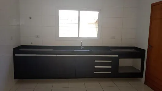 Casa de Condomínio com 4 Quartos para venda ou aluguel, 120m² no Vila Areao, Taubaté