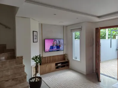 Casa com 2 Quartos para alugar, 90m² no Igara, Canoas
