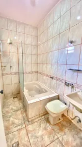 Casa com 2 Quartos para alugar, 70m² no Santa Tereza, Belo Horizonte