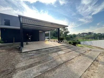 Casa de Condomínio com 3 Quartos para venda ou aluguel, 250m² no Chácaras Cataguá, Taubaté