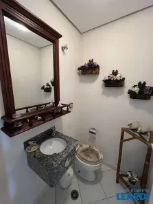 Apartamento com 3 Quartos para alugar, 184m² no Pitangueiras, Guarujá