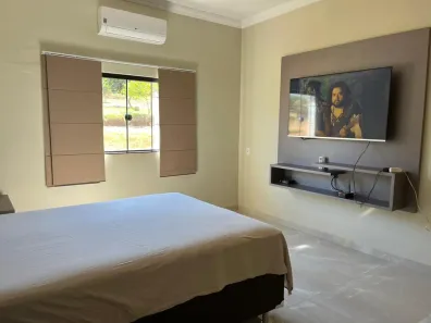 Fazenda/Sítio com 3 Quartos à venda, 18000m² no Centro, Goianápolis
