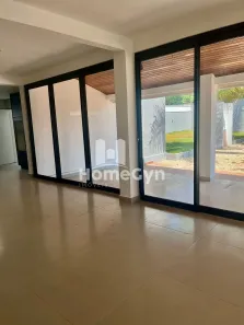 Sobrado com 5 Quartos para alugar, 350m² no Jardins Paris, Goiânia