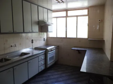 Casa com 4 Quartos à venda, 350m² no São Lucas, Belo Horizonte