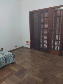 Sobrado com 6 Quartos para alugar, 176m² no Jardim Califórnia, Taubaté