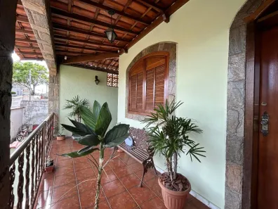 Casa com 4 Quartos à venda, 254m² no Diamante (Barreiro), Belo Horizonte