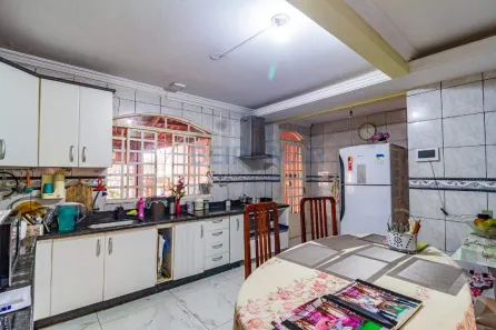 Casa com 5 Quartos à venda, 280m² no Setor Habitacional Vicente Pires - Trecho 3, Brasília