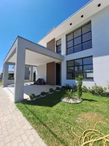 Casa de Condomínio com 3 Quartos para alugar, 220m² no Loteamento Residencial Parque das Araucárias, Tremembé