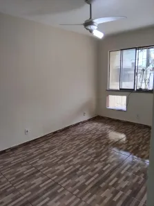 Casa de Condomínio com 3 Quartos para alugar, 270m² no Bangu, Rio de Janeiro