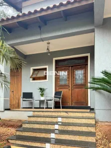 Sobrado com 3 Quartos para alugar, 295m² no Igara, Canoas