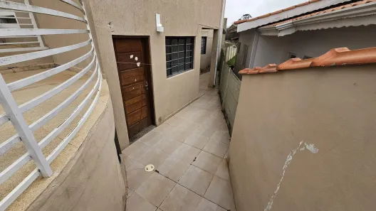 Casa de Condomínio com 2 Quartos para alugar, 70m² no San Marino, Piracaia