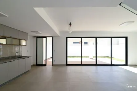 Casa de Condomínio com 3 Quartos para alugar, 150m² no Jardins Marselha, Aparecida de Goiânia