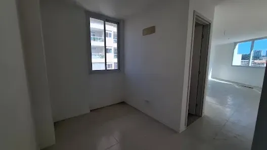 Sala Comercial à venda, 31m² no Santa Rosa, Niterói