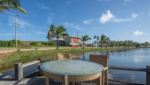 Casa com 4 Quartos para alugar, 550m² no Interlagos (Abrantes), Camaçari