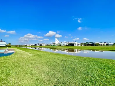 Lote/Terreno à venda, 390m² no Centenário, Torres