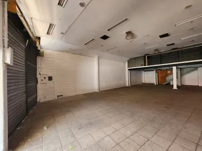 Galpão/Depósito/Armazém para alugar, 346m² no Santa Efigênia, Belo Horizonte