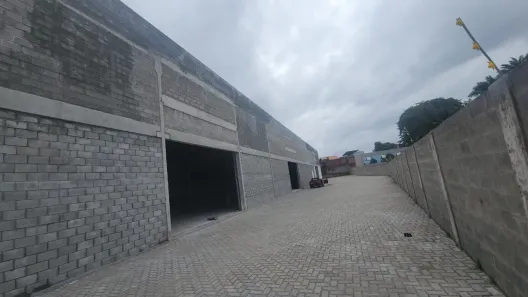 Galpão/Depósito/Armazém para alugar, 980m² no Recreio Ipitanga, Lauro de Freitas