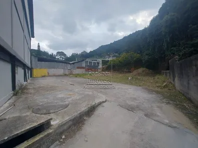 Galpão/Depósito/Armazém para alugar, 500m² no Quissama, Petrópolis