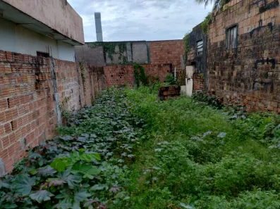Lote/Terreno à venda, 120m² no Praça 14 de Janeiro, Manaus