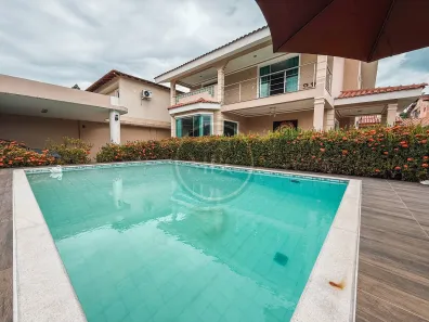 Casa de Condomínio com 5 Quartos à venda, 450m² no Aleixo, Manaus