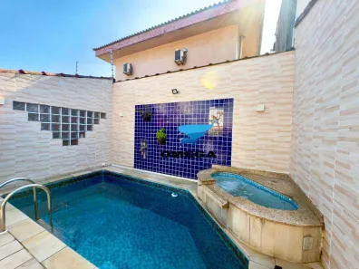 Sobrado com 3 Quartos à venda, 205m² no Jardim Helena Maria, Guarujá
