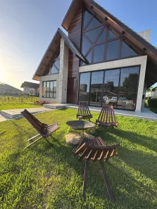 Casa de Condomínio com 4 Quartos para alugar, 250m² no , Bananeiras