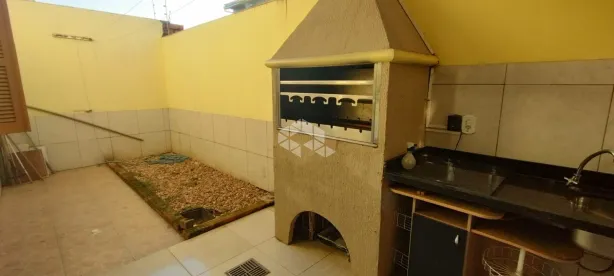 Prédio Residencial com 5 Quartos à venda, 140m² no Igara, Canoas