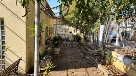 Casa com 4 Quartos à venda, 271m² no Centro, Araraquara